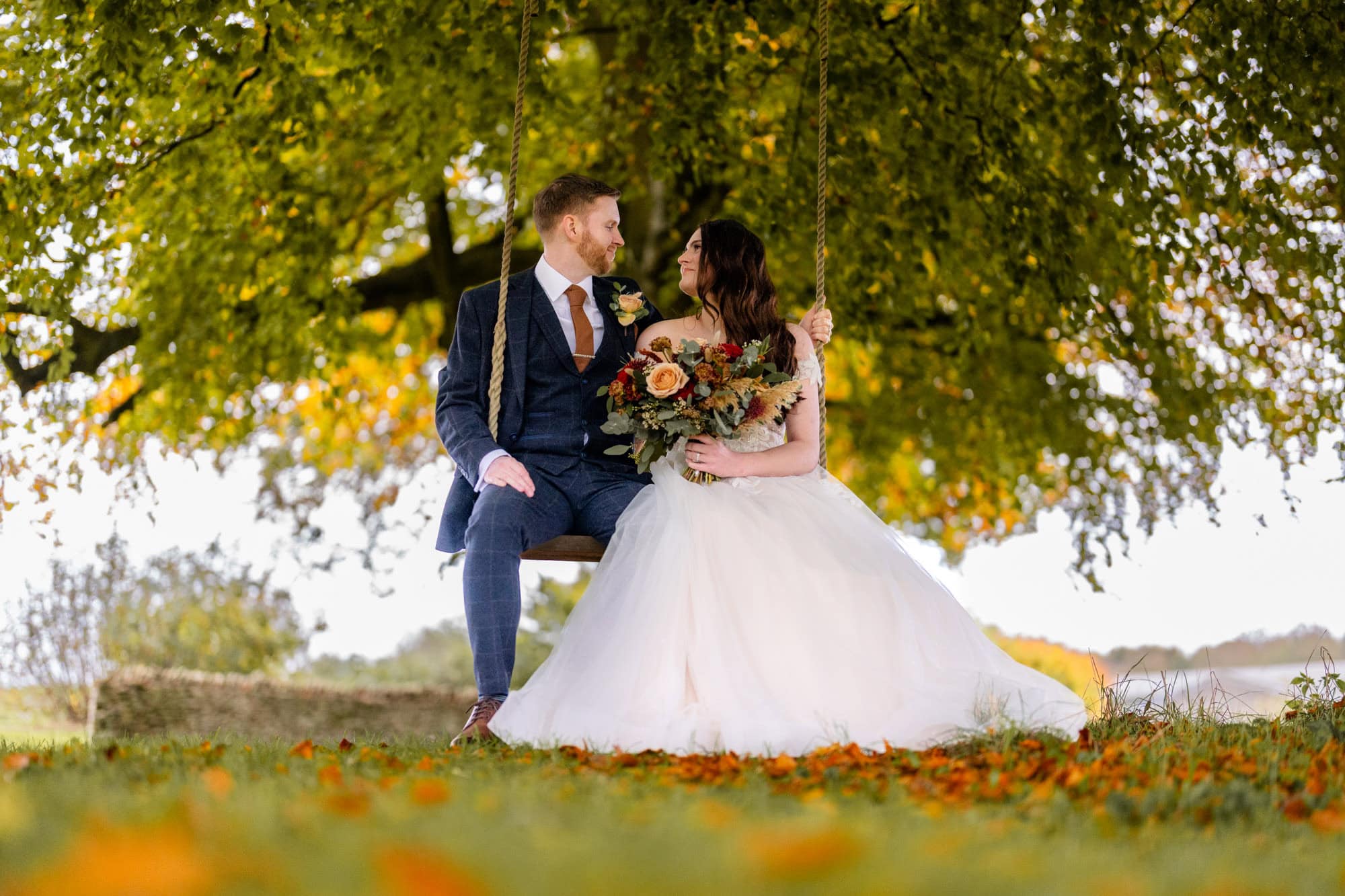 autumn wedding at the great barn ayhno